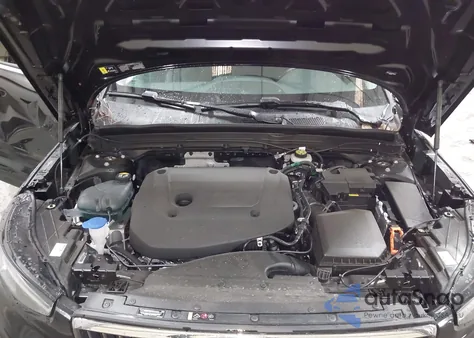 2025 Volvo Xc40 B5 Core Bright Theme z USA, uszkodzony, nr VIN YV4L12UJ5S2596610